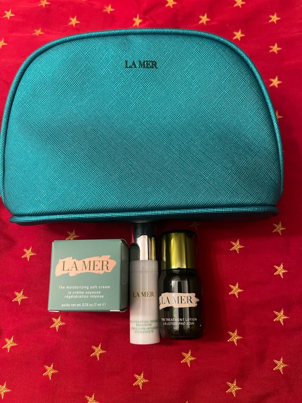 La Mer Turquoise Travel Cosmetic Pouch with Skincare Set